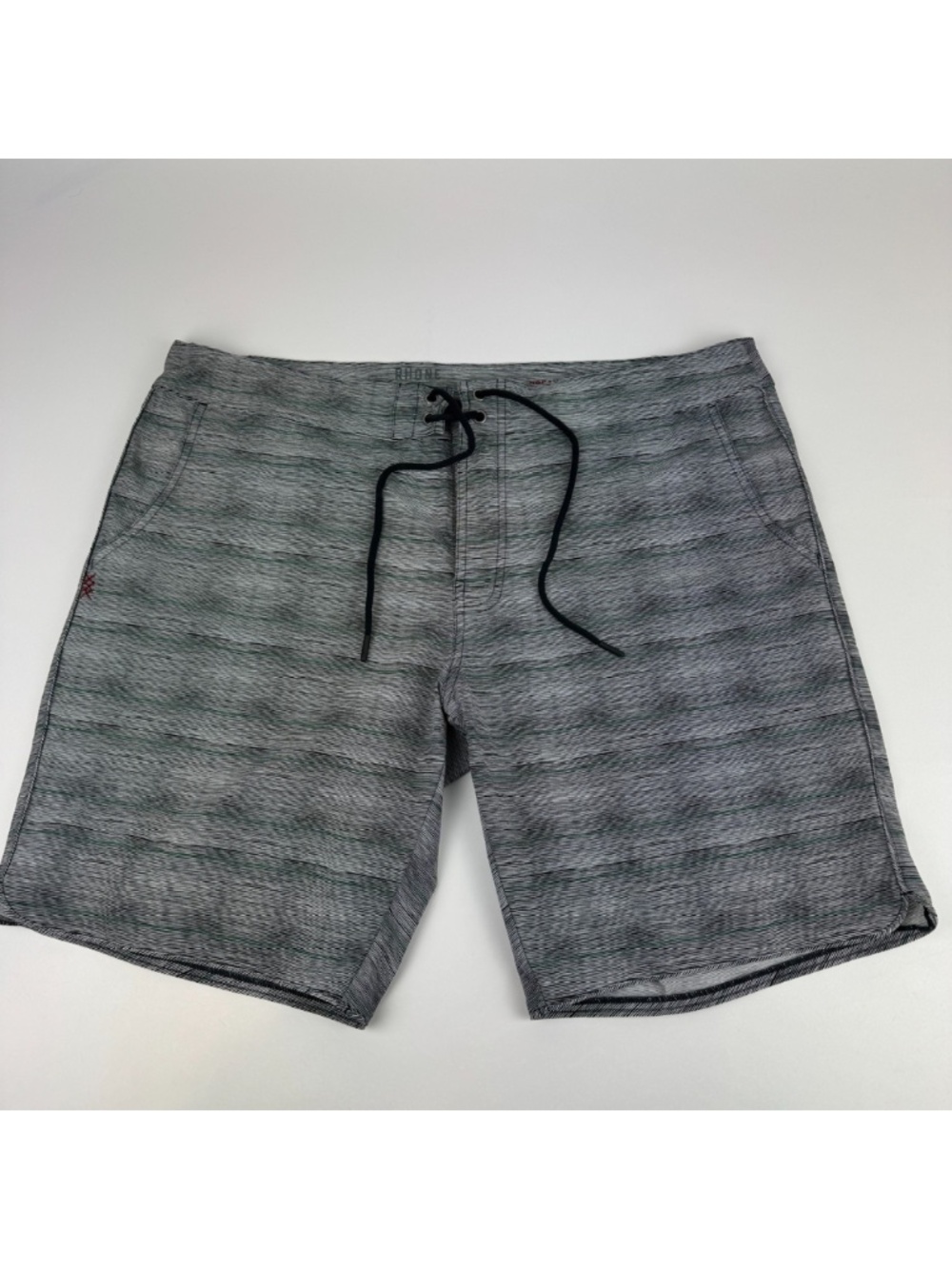 Rhone Mens Size 38 Board Shorts Swim Trunks Drawstring Gray Plaid TBS181
